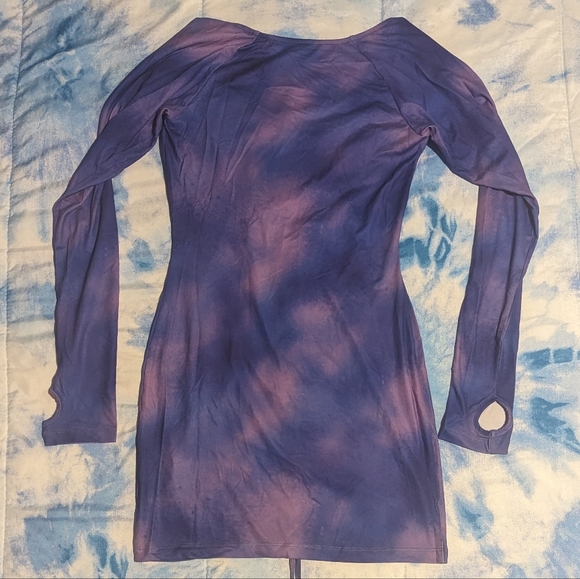 Horoscopez O-Ring Long Sleeve Dress - Picture 5 of 5